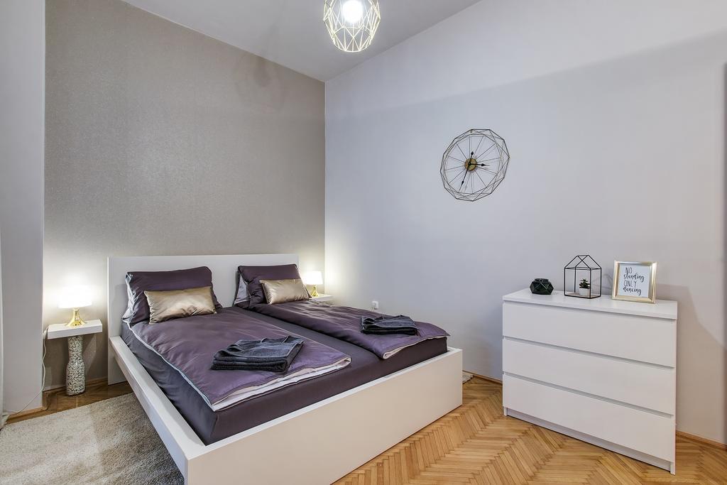 Brighthome Castle District بودابست المظهر الخارجي الصورة