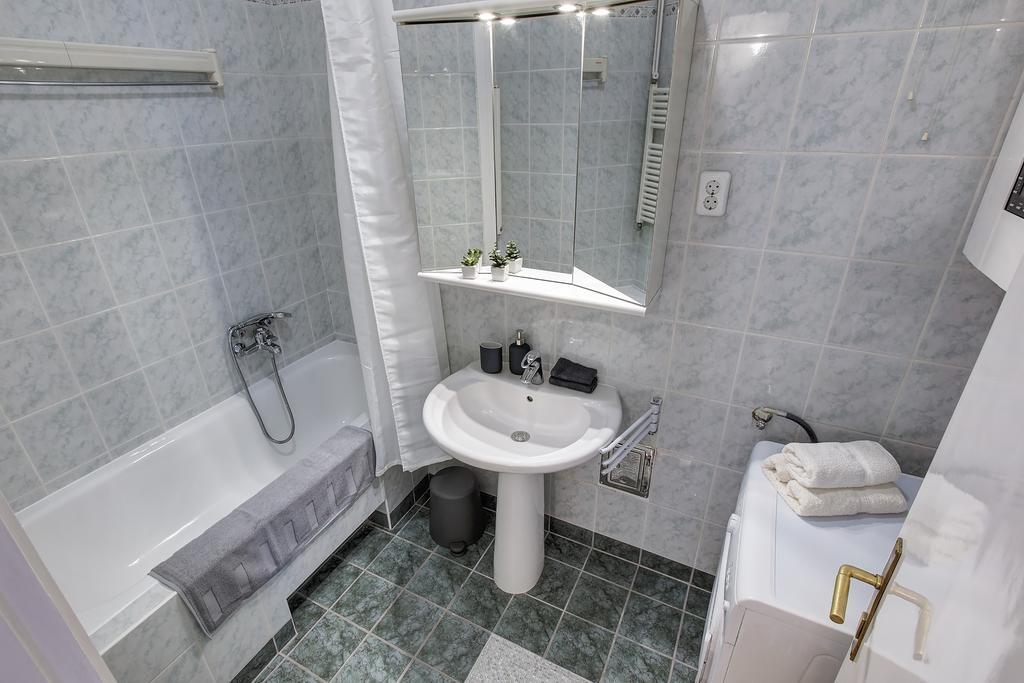 Brighthome Castle District بودابست المظهر الخارجي الصورة