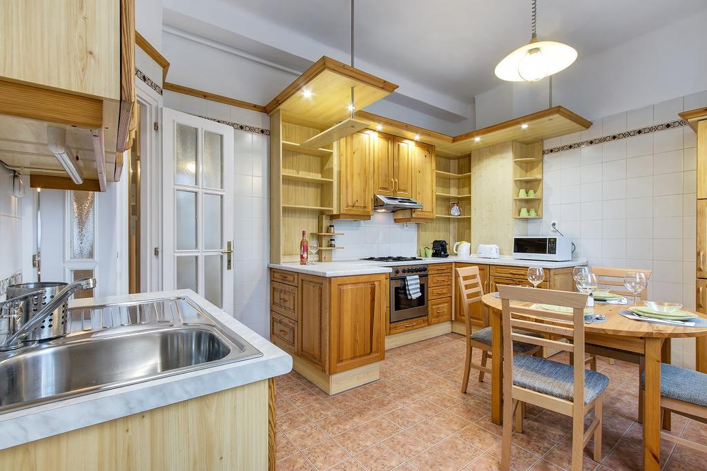 Brighthome Castle District بودابست المظهر الخارجي الصورة